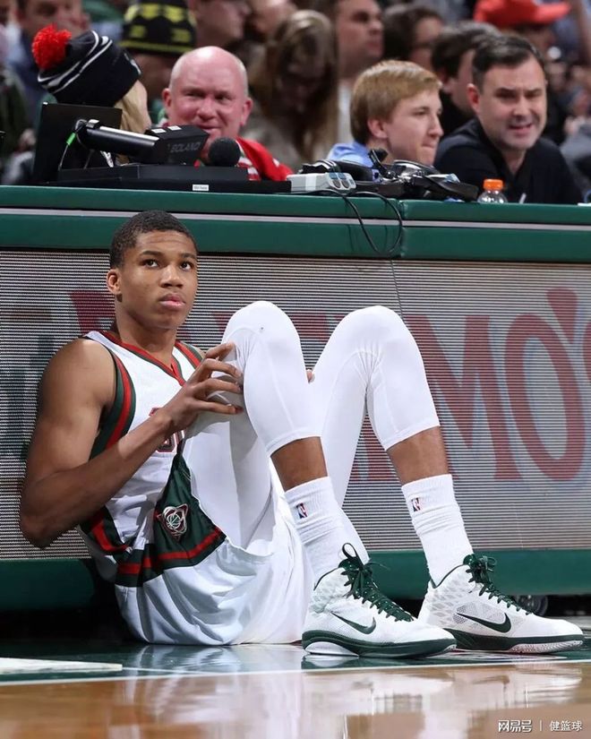 克里夫兰骑士集结日篮板制胜；志在意甲名次提升；话题不断；数据趋势出现新变化的简单介绍-开云官方网站